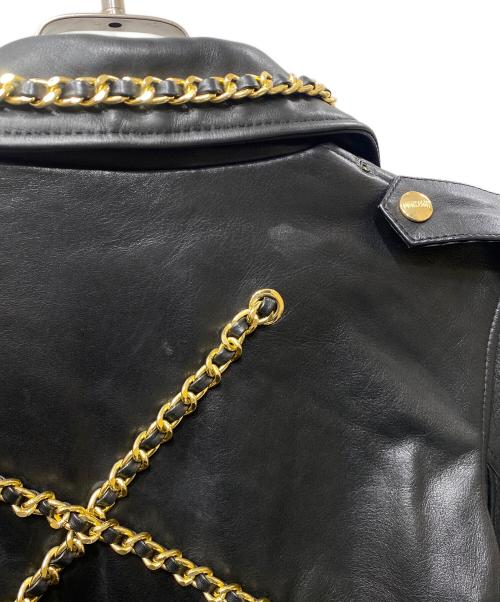 H&M（エイチアンドエム）H&M (エイチアンドエム) MOSCHINO (モスキーノ) チェーンデザイン ダブルライダースジャケット ブラック サイズ:SIZE Sの古着・服飾アイテム