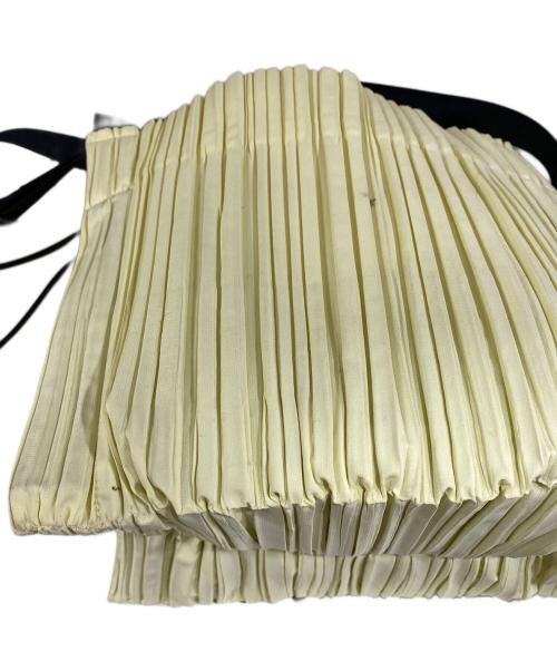 PLEATS PLEASE（プリーツプリーズ）PLEATS PLEASE (プリーツプリーズ) ショルダーバッグ イエローの古着・服飾アイテム