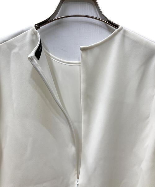 YOKO CHAN（ヨーコチャン）YOKO CHAN (ヨーコチャン) ロングスリーブフロントフリルブラウス ホワイト サイズ:40の古着・服飾アイテム