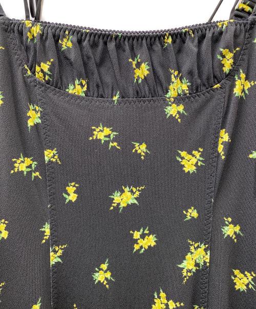FRAY ID（フレイ アイディー）FRAY ID (フレイ アイディー) フラワープリントボレロコンビキャミワンピース ブラックの古着・服飾アイテム