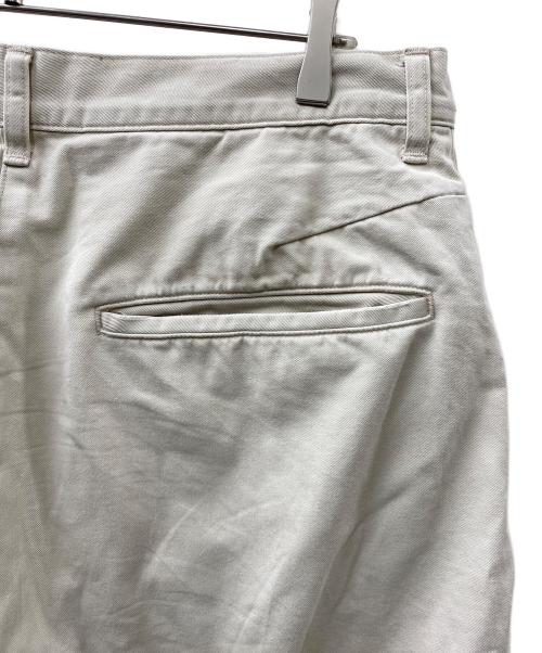 ANCELLM（アンセルム）ANCELLM (アンセルム) REMAKE WIDE CHINO TROUSERS アイボリー サイズ:2の古着・服飾アイテム
