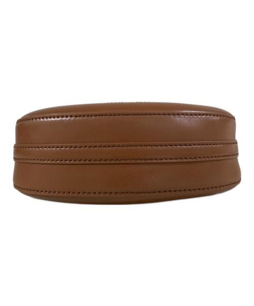 CHARLES & KEITH（チャールズアンドキース）CHARLES & KEITH (チャールズ＆キース) KORA ミニコラ チェーンリンクムーンバッグ ブラウンの古着・服飾アイテム