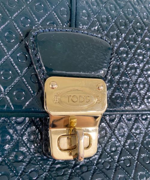 TOD'S（トッズ）TOD'S (トッズ) エナメルクラッチバッグ グリーン サイズ:OneSizeの古着・服飾アイテム