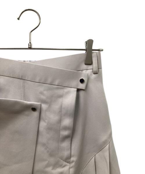 UNITED TOKYO（ユナイテッドトーキョー）UNITED TOKYO (ユナイテッドトーキョー) プリーテッドカッティングスカート アイボリー サイズ:1の古着・服飾アイテム