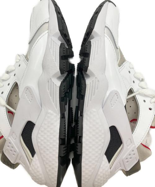 NIKE（ナイキ）NIKE (ナイキ) WMNS AIR HUARACHE ホワイト サイズ:23の古着・服飾アイテム
