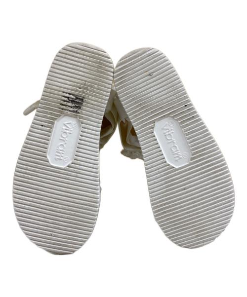 suicoke（スイコック）suicoke (スイコック) Cecilie Bahnsen (セシリーバンセン) マリアサンダル ホワイト サイズ:22㎝の古着・服飾アイテム