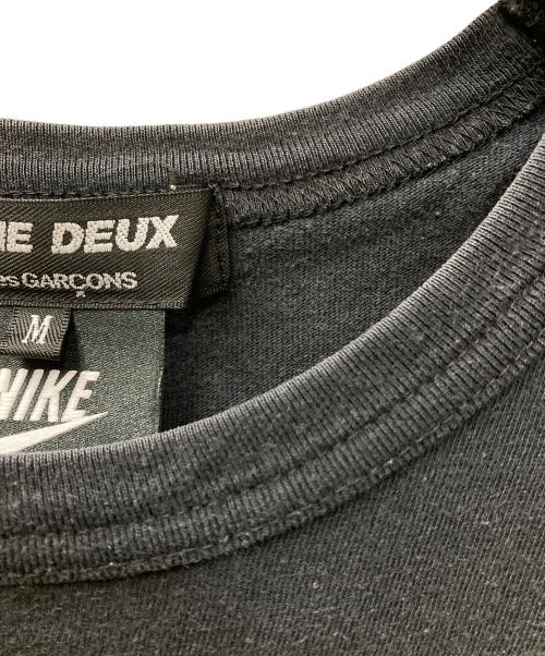 COMME des GARCONS HOMME DEUX（コムデギャルソン オム ドゥ）COMME des GARCONS HOMME DEUX (コムデギャルソン オム ドゥ) NIKE (ナイキ) スウォッシュプリントコラボTシャツ ブラック サイズ:Mの古着・服飾アイテム