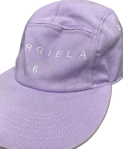 MM6 Maison Margiela（エムエムシックスメゾンマルジェラ）MM6 Maison Margiela (エムエムシックスメゾンマルジェラ) ロゴジェットキャップ パープルの古着・服飾アイテム