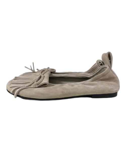 OPEN YY（オープンワイワイ）OPEN YY (オープンワイワイ) 25SS BUN SUEDE FRING FLAT スエード タッセルバレエシューズ ベージュ サイズ:37.5 未使用品の古着・服飾アイテム