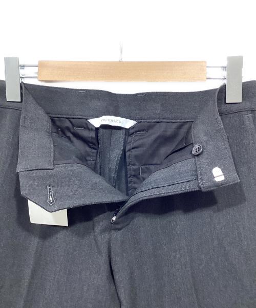 VICTIM（ヴィクティム）VICTIM (ヴィクティム) センタープレススラックス グレー サイズ:Mの古着・服飾アイテム