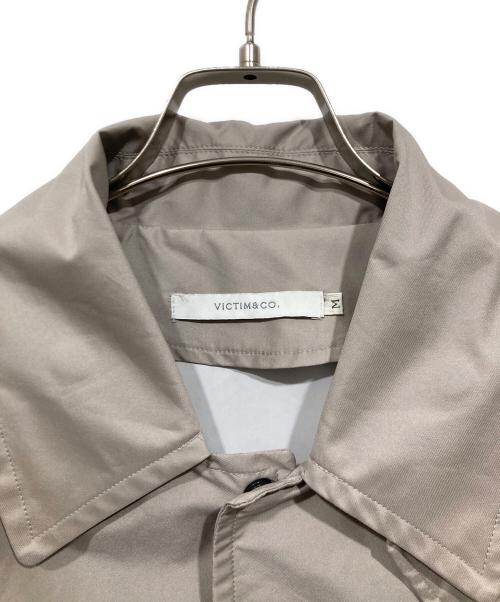 VICTIM（ヴィクティム）VICTIM (ヴィクティム) BIG CORCH JACKET ベージュ サイズ:Mの古着・服飾アイテム