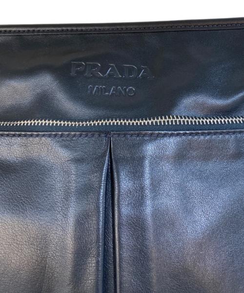 PRADA（プラダ）PRADA (プラダ) レザーショルダーバッグ ブラックの古着・服飾アイテム