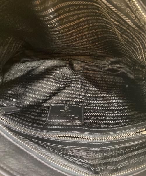 PRADA（プラダ）PRADA (プラダ) レザーショルダーバッグ ブラックの古着・服飾アイテム