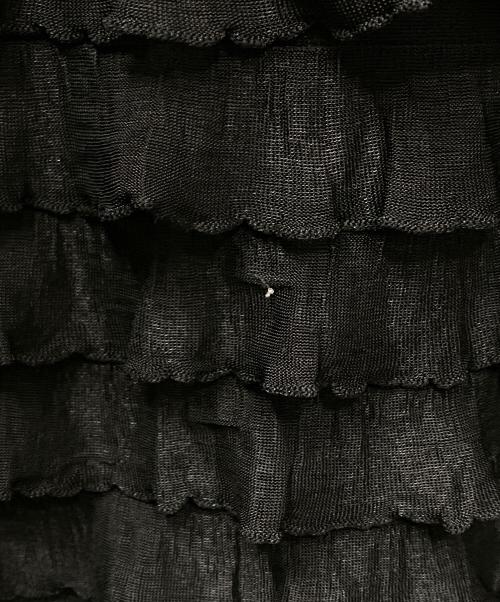 provoke（プロヴォーク）PROVOKE (プロヴォーク) Petal Motif プルオーバー ブラック サイズ:FREEの古着・服飾アイテム