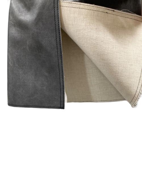 PERVERZE（パーバーズ）PERVERZE (パーバーズ) レザーハーフパンツ ブラック サイズ:Mの古着・服飾アイテム