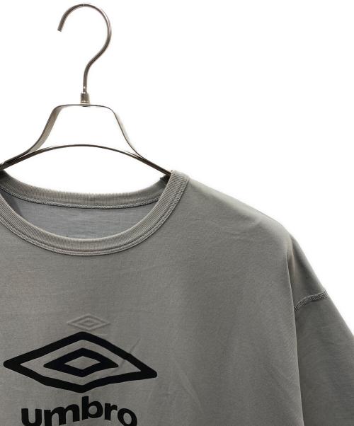 WIND AND SEA（ウィンダンシー）WIND AND SEA (ウィンダンシー) UMBRO (アンブロ) コラボロゴTシャツ グレー サイズ:Mの古着・服飾アイテム