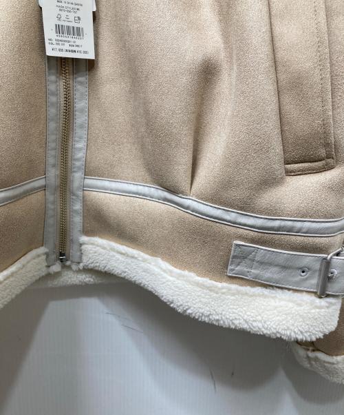 DazzliN（ダズリン）dazzlin (ダズリン) ボアコンパクトショートブルゾン ベージュ サイズ:SIZE Free 未使用品の古着・服飾アイテム