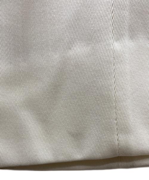 LARDINI（ラルディーニ）LARDINI (ラルディーニ) PALUK ウール ワイド テーパードパンツ アイボリー サイズ:44の古着・服飾アイテム