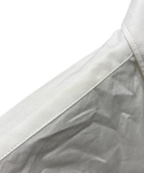 BURBERRY（バーバリー）BURBERRY (バーバリー) Optic Cricket Stripe Rib Knit Oversized Shirt ホワイト サイズ:4の古着・服飾アイテム