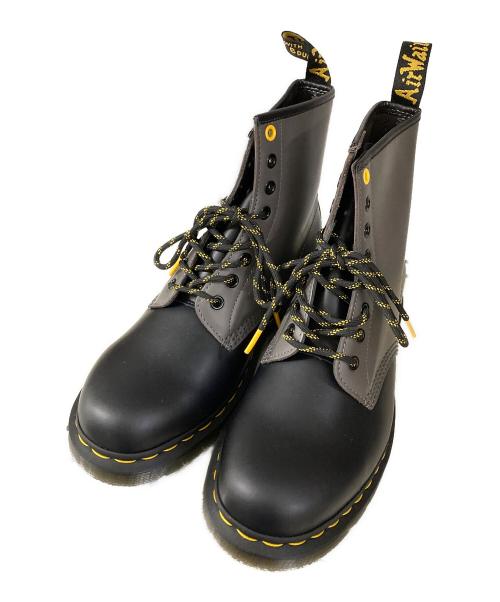 Dr.Martens（ドクターマーチン）Dr.Martens (ドクターマーチン) 8ホールブーツ グレー×ブラック サイズ:42の古着・服飾アイテム