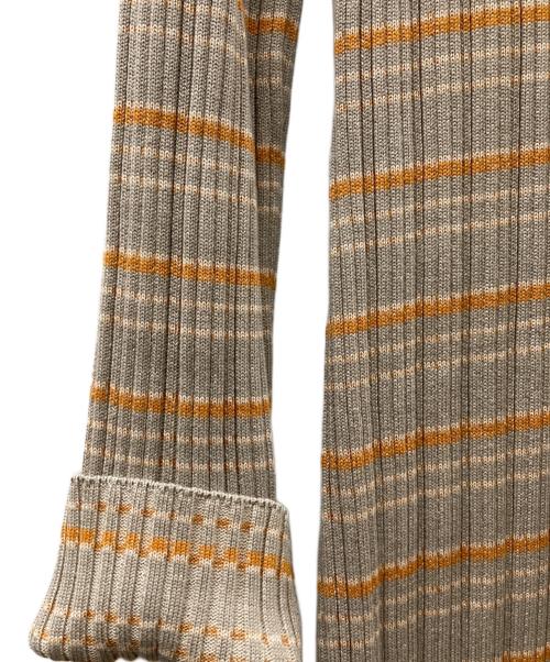 MURRAL（ミューラル）MURRAL (ミューラル) Monk's belt rib knit cardigan ニットワンピース グレー×オレンジ サイズ:FREEの古着・服飾アイテム