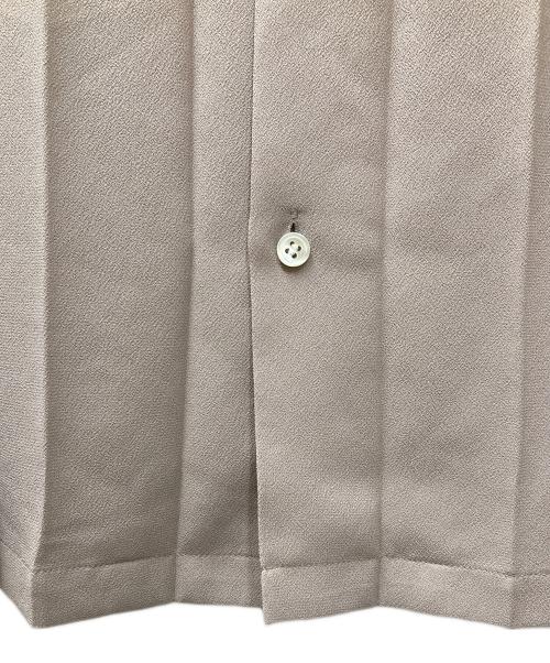 UNDERCOVER（アンダーカバー）UNDERCOVER (アンダーカバー) プリーツ加工オープンカラーシャツ ベージュ サイズ:2の古着・服飾アイテム