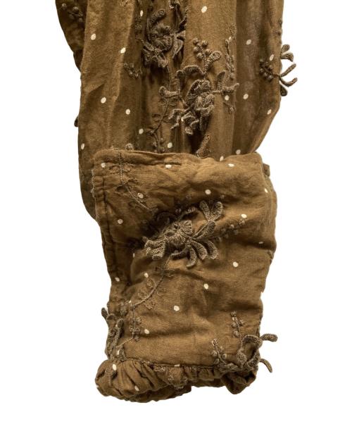 crinkle crinkle crinkle（クリンクル クリンクル クリンクル）crinkle crinkle crinkle (クリンクル クリンクル クリンクル) ドット柄 刺繍 ブラウス シアーシャツ ブラウン サイズ:Freeの古着・服飾アイテム