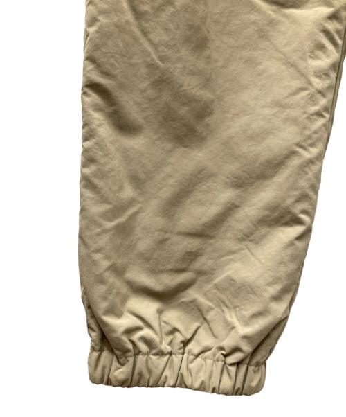 The Ennnoy Professional（ザ エンノイ プロフェッショナル）The Ennnoy Professional (ザ エンノイ プロフェッショナル) スタイリスト私物 (スタイリストシブツ) Belongings Nylon Padded Pants/ナイロンパテッドパンツ ベージュ サイズ:Mの古着・服飾アイテム