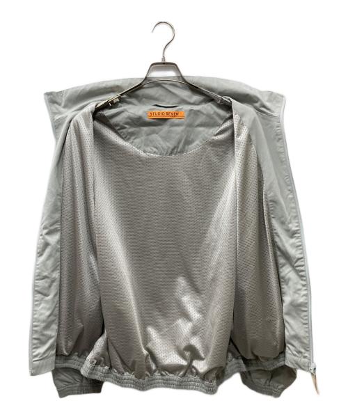 studio seven（スタジオセブン）STUDIO SEVEN (スタジオセブン) Back Logo Text Jacket スタンドカラージャケット グレー サイズ:Lの古着・服飾アイテム
