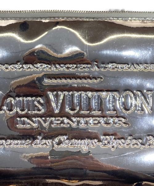 LOUIS VUITTON（ルイ ヴィトン）LOUIS VUITTON (ルイ ヴィトン) ミロワール ポシェット プラット クラッチバッグ シルバーの古着・服飾アイテム