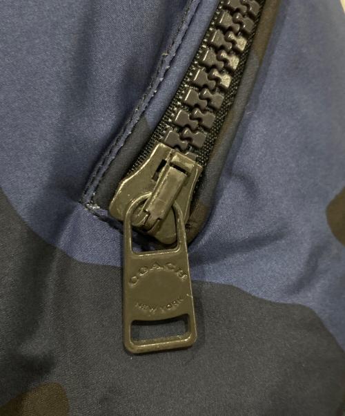 COACH（コーチ）COACH (コーチ) ダウンジャケット ネイビー サイズ:Ｓの古着・服飾アイテム