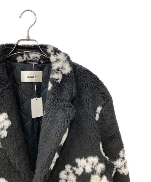 SAINT MICHAEL（セントマイケル）SAINT MICHAEL (セントマイケル) DENIM TEARS (デニムティアーズ) フラワー ファーコート ブラック×ホワイト サイズ:XLの古着・服飾アイテム