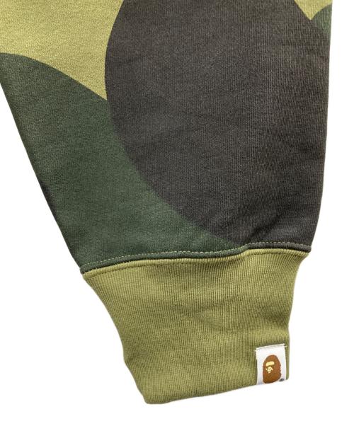 A BATHING APE（ア ベイシング エイプ）A BATHING APE (ア ベイシング エイプ) 1ST CAMO CREWNECK SWEATSHIRT スウェット グリーン サイズ:2XLの古着・服飾アイテム