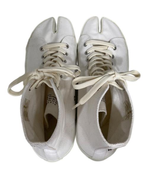 Maison Margiela（メゾンマルジェラ）Maison Margiela (メゾンマルジェラ) TABI HIGH TOP SNEAKERS 足袋 ハイ トップ スニーカー ホワイト サイズ:41の古着・服飾アイテム