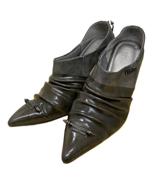 YELLO（イエロ）YELLO (イエロー) SHEMHAZA HEELS ピンヒールパンプス グレー サイズ:Lの古着・服飾アイテム
