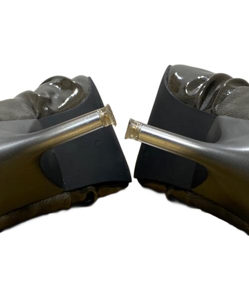 YELLO（イエロ）YELLO (イエロー) SHEMHAZA HEELS ピンヒールパンプス グレー サイズ:Lの古着・服飾アイテム