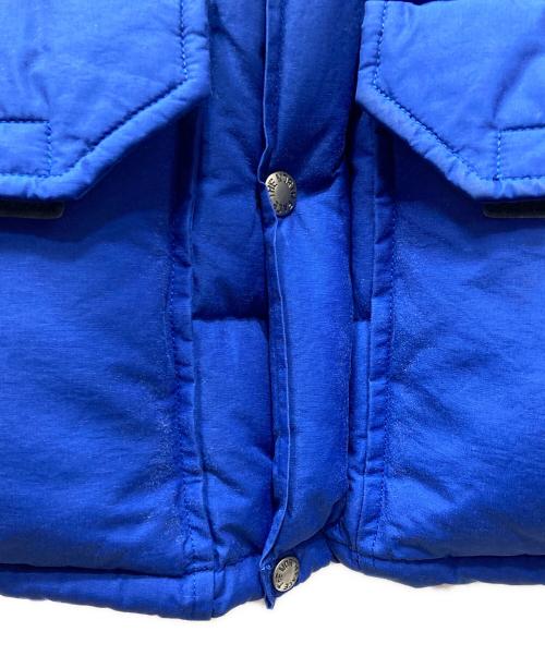 COMME des GARCONS JUNYA WATANABE MAN（コム デ ギャルソン ジュンヤ ワタナベ マン）COMME des GARCONS JUNYA WATANABE MAN (コム デ ギャルソン ジュンヤ ワタナベ マン) THE NORTH FACE (ザ ノース フェイス) コラボダウンジャケット ブルー サイズ:XSの古着・服飾アイテム