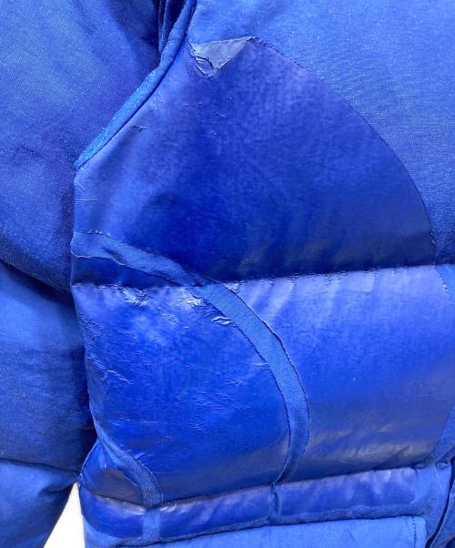 COMME des GARCONS JUNYA WATANABE MAN（コム デ ギャルソン ジュンヤ ワタナベ マン）COMME des GARCONS JUNYA WATANABE MAN (コム デ ギャルソン ジュンヤ ワタナベ マン) THE NORTH FACE (ザ ノース フェイス) コラボダウンジャケット ブルー サイズ:XSの古着・服飾アイテム