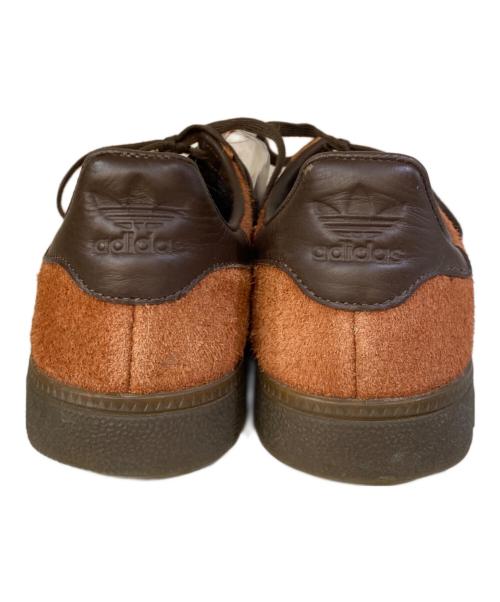 adidas（アディダス）adidas (アディダス) ローカットスニーカー ブラウン サイズ:28cmの古着・服飾アイテム
