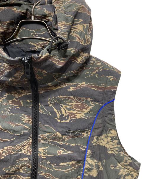 DIESEL（ディーゼル）DIESEL (ディーゼル) J-OSTEND-SL-CAMU スリーブレスブルゾン グリーン サイズ:46の古着・服飾アイテム