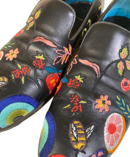 PAUL SMITH（ポールスミス）PAUL SMITH (ポールスミス) 刺繍ローファー ブラック サイズ:40の古着・服飾アイテム