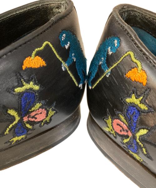 PAUL SMITH（ポールスミス）PAUL SMITH (ポールスミス) 刺繍ローファー ブラック サイズ:40の古着・服飾アイテム