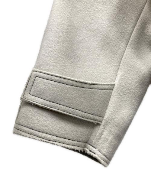 MAISON SPECIAL（メゾンスペシャル）MAISON SPECIAL (メゾンスペシャル) SUPER140S ウールカットオフステッチダブルオーバー コート アイボリー サイズ:2の古着・服飾アイテム