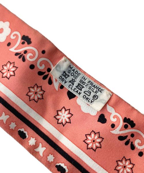 HERMES（エルメス）HERMES (エルメス) 風の民 ツイリー スカーフ ピンクの古着・服飾アイテム