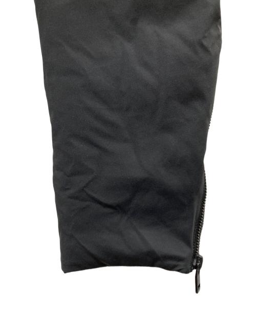 ATTACHMENT（アタッチメント）ATTACHMENT (アタッチメント) 3レイヤーライトタフタ フーデッドダウンブルゾン ブラック サイズ:SIZE 2の古着・服飾アイテム