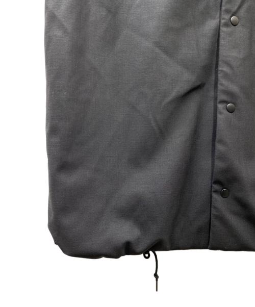 ATON（エイトン）ATON (エイトン) オーバーサイズ テクノコットン スタンドカラー ウールパデッドベスト ブラック サイズ:2の古着・服飾アイテム