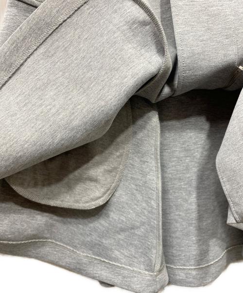 anuans（アニュアンス）anuans (アニュアンス) タックフレアカットベスト グレー サイズ:FREEの古着・服飾アイテム