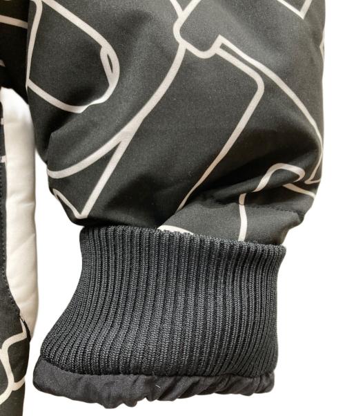 1PIU1UGUALE3 RELAX（ウノピゥウノウグァーレトレ リラックス）1piu1uguale3 relax (ウノピゥウノウグァーレトレ リラックス) ダウンジャケット ブラック×ホワイト サイズ:XLの古着・服飾アイテム