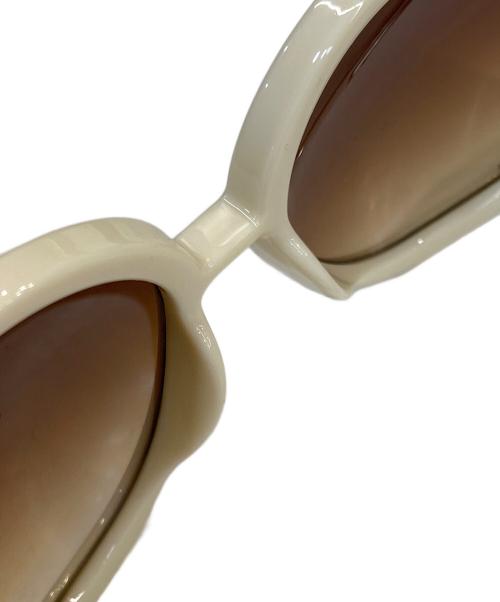 Chloe（クロエ）Chloe (クロエ) サングラス ベージュ サイズ:SIZE 135の古着・服飾アイテム