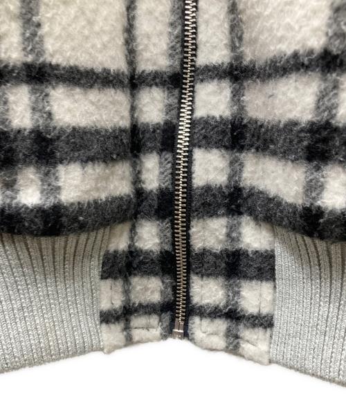 J.W.ANDERSON（ジェイダブリューアンダーソン）J.W.ANDERSON (ジェイダブリューアンダーソン) チェックボンバージャケット ホワイト×ブラック サイズ:Mの古着・服飾アイテム